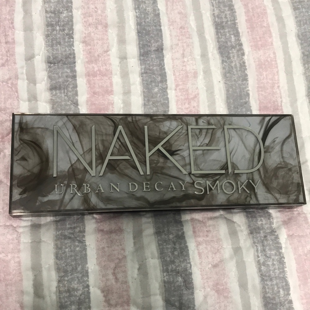 Naked Smokey Palette